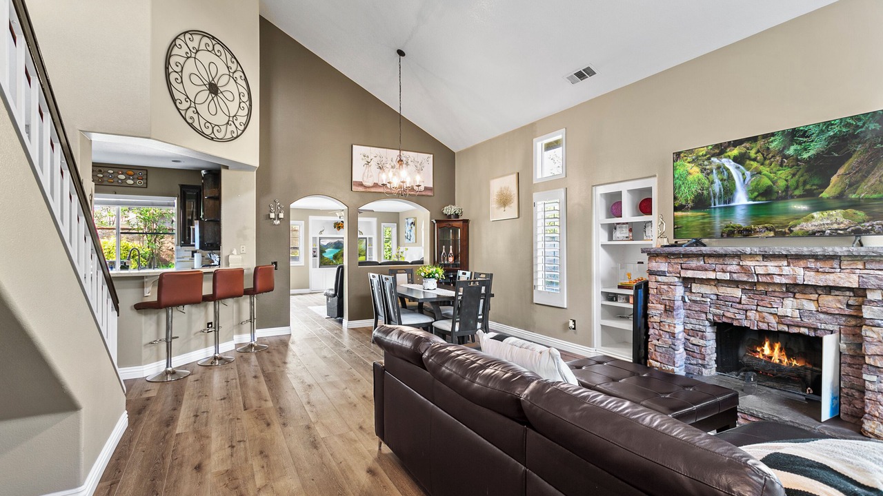 Photo of Livingroom in Rancho Santa Margarita