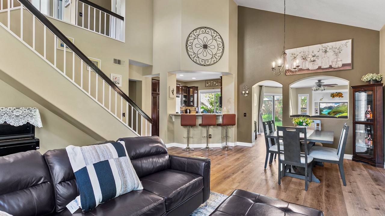Photo of Livingroom in Rancho Santa Margarita
