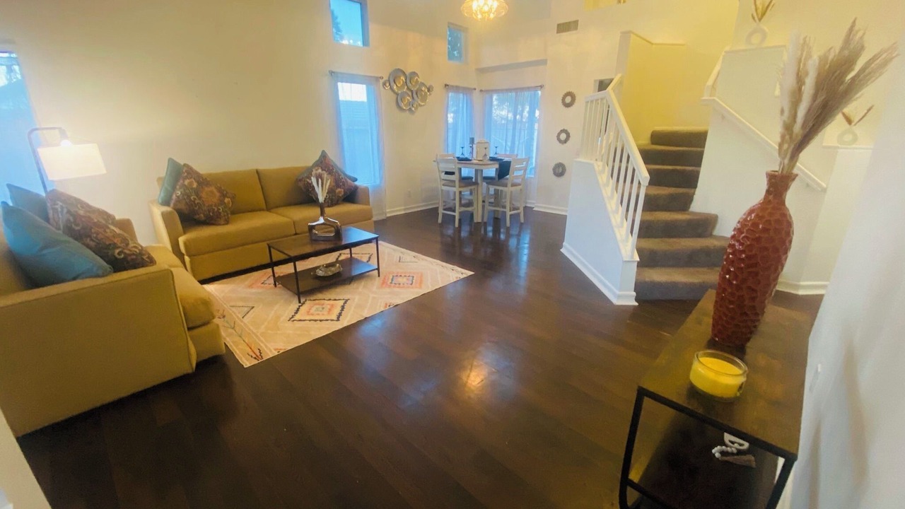 Photo of Livingroom in Lake Elsinore