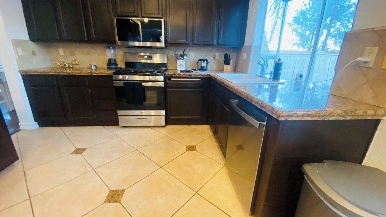 Photo of Kitchen in Lake Elsinore