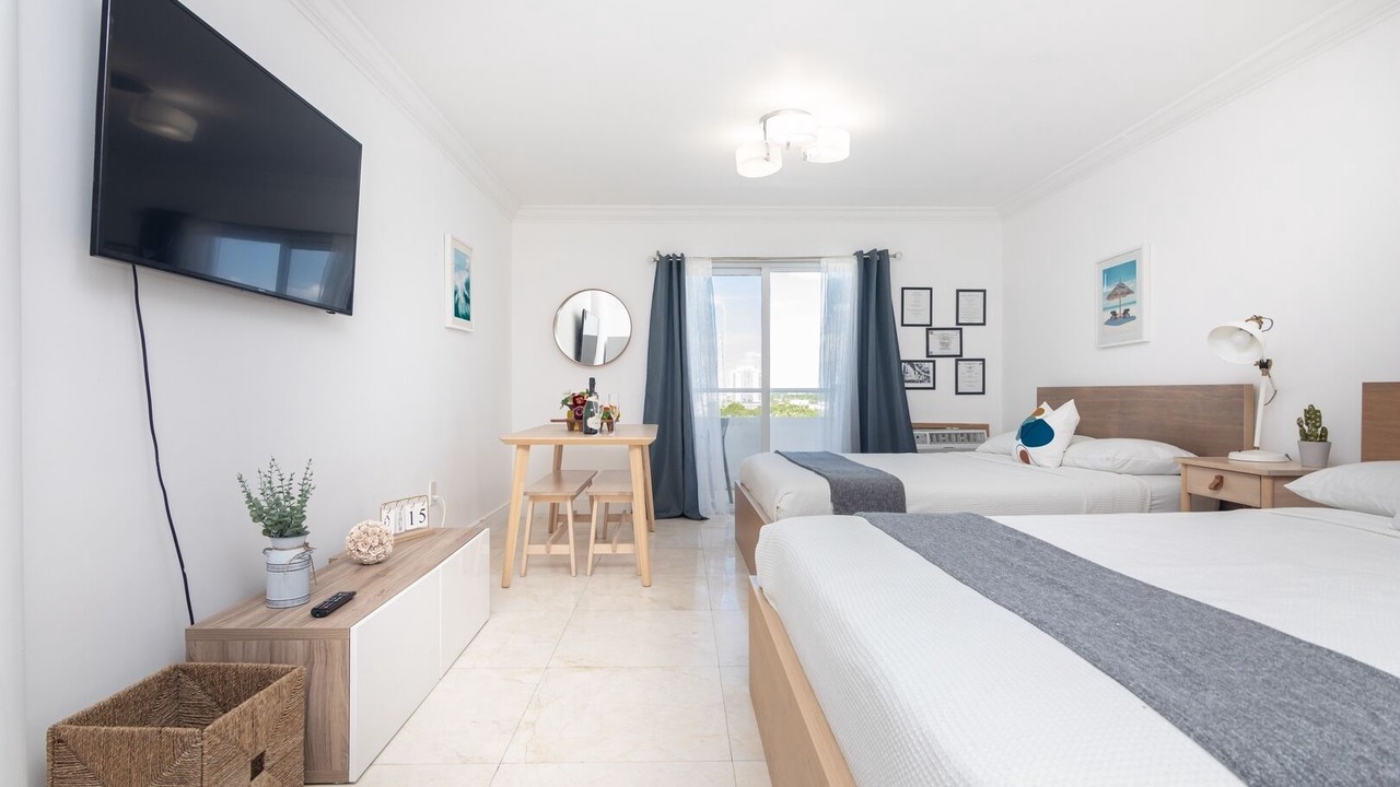 Photo of Bedroom in North Bay Village