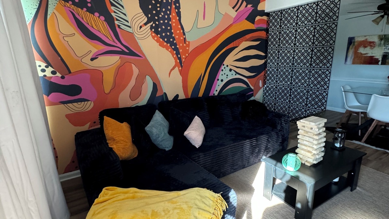 Photo of Livingroom in Executive Park