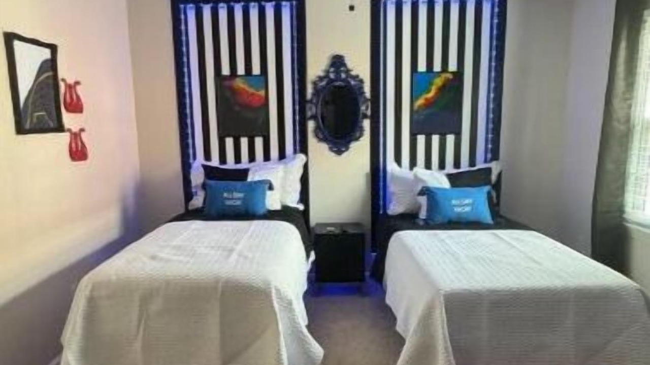 Photo of Bedroom in Executive Park