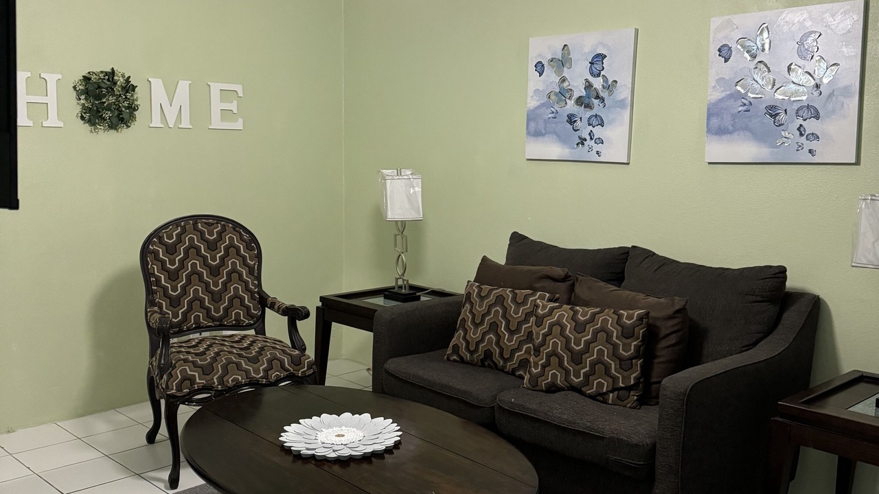 Photo of Livingroom in Belair Estates