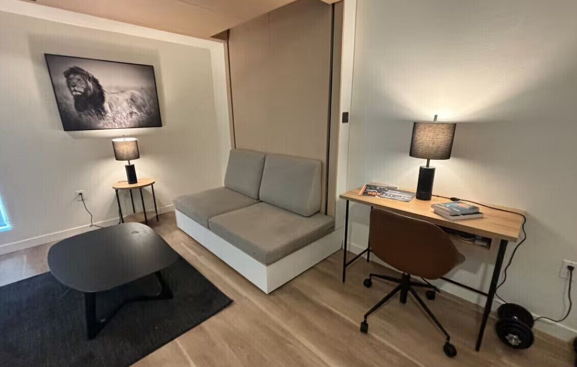 Photo of Livingroom in Hollywood
