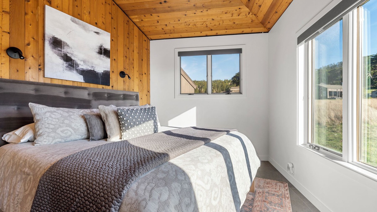 Photo of Bedroom in Sea Ranch