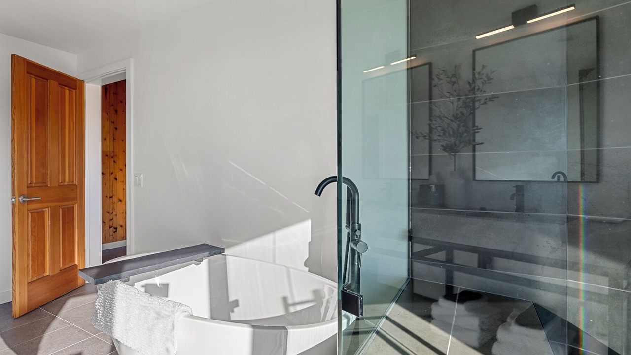 Photo of Bathroom in Sea Ranch