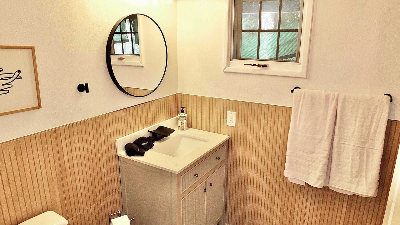Photo of Bathroom in Alamitos Beach
