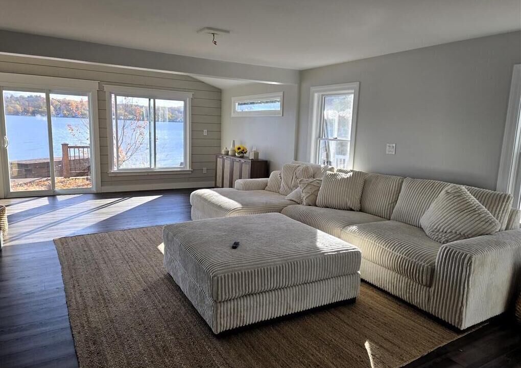 Photo of Livingroom in Geneseo