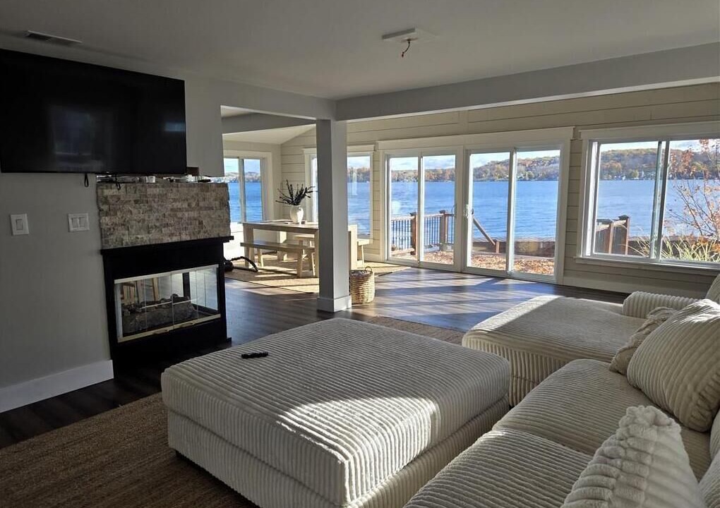 Photo of Livingroom in Geneseo