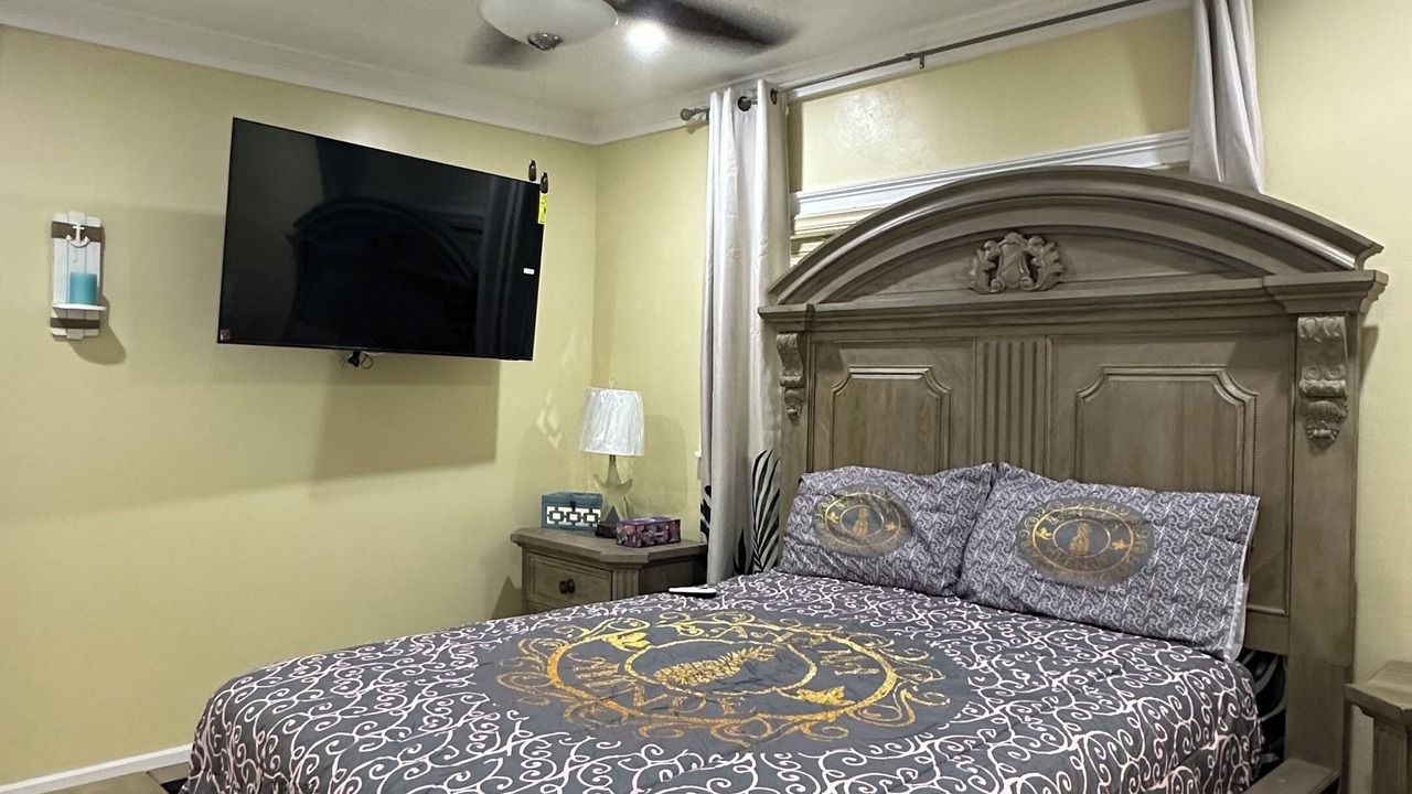 Photo of Bedroom in Coral Harbour