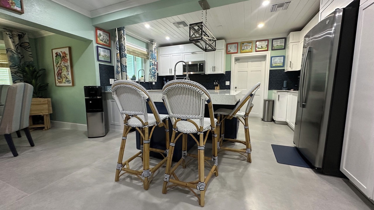 Photo of Kitchen in Coral Harbour