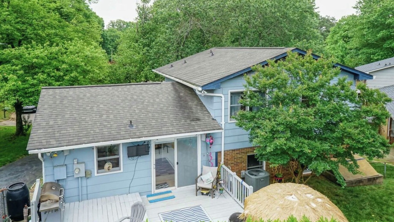 Photo of Patio Balcony in Northeast Raleigh