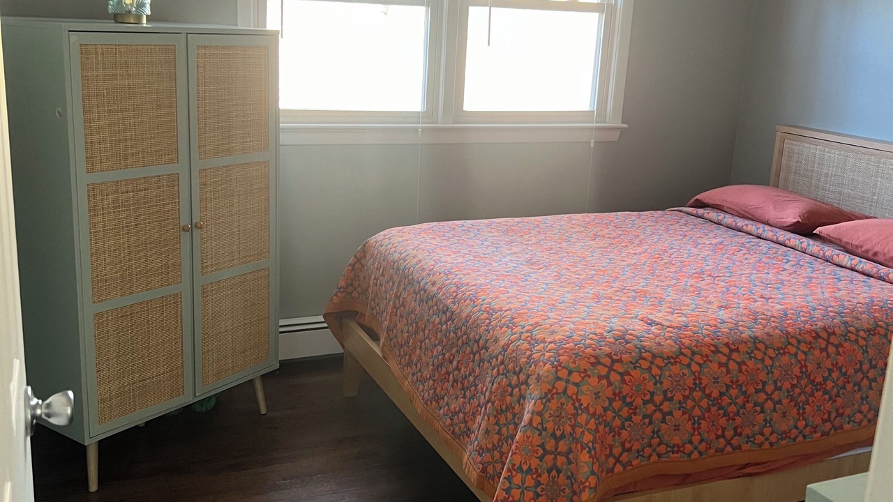 Photo of Bedroom in Lake Mohawk