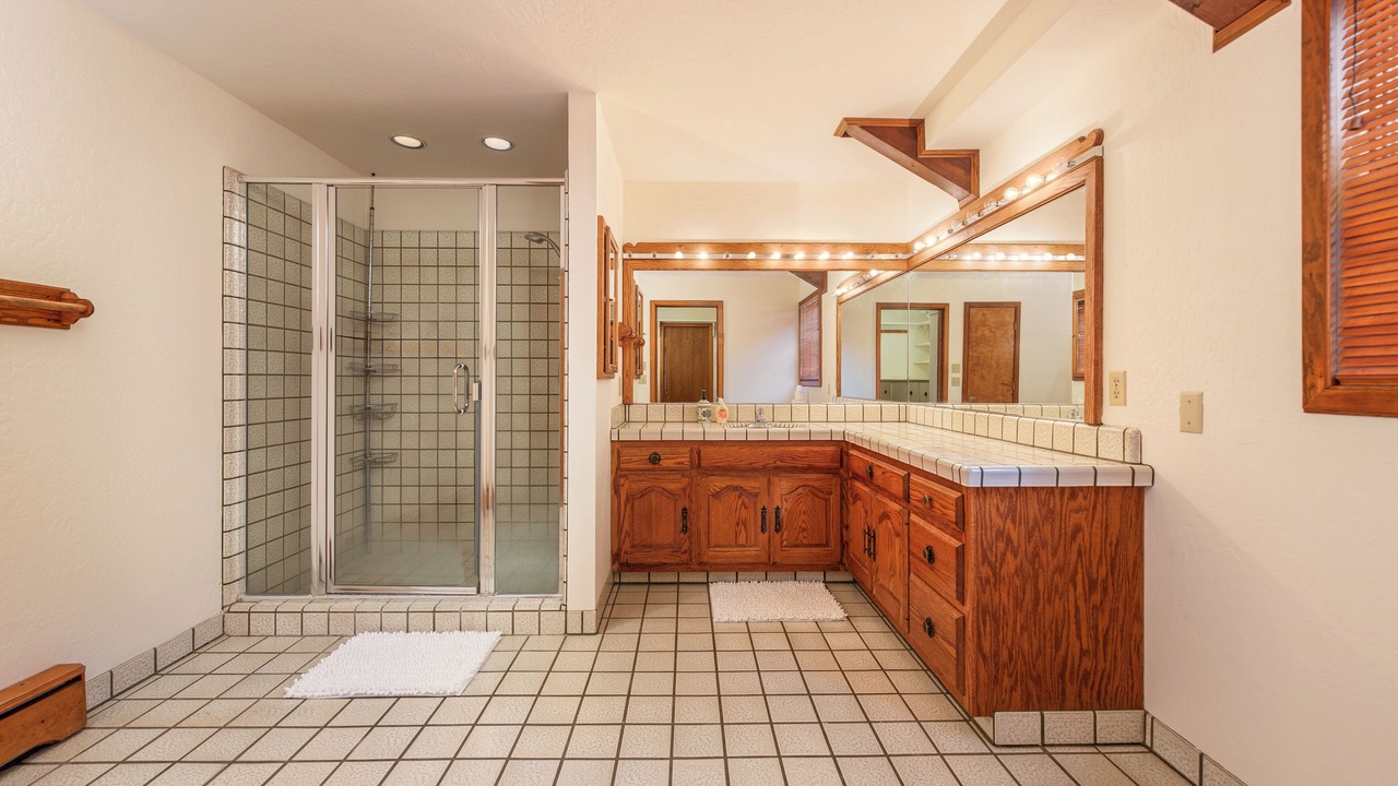 Photo of Bathroom in Lincoln Park