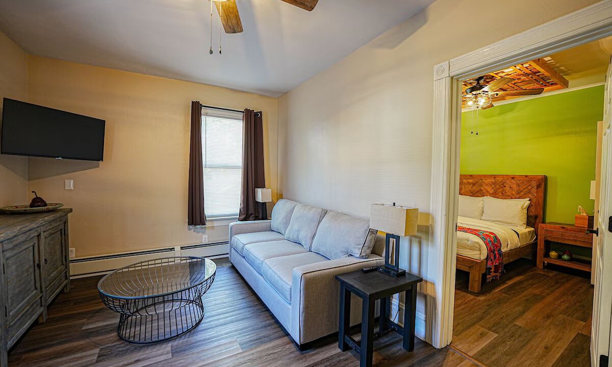 Photo of Livingroom in Milford
