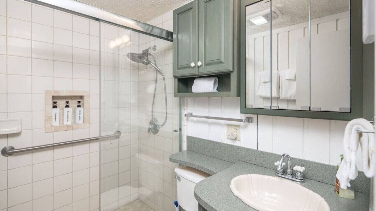 Photo of Bathroom in Charter Hills