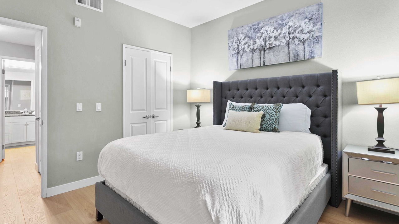 Photo of Bedroom in Airport Area