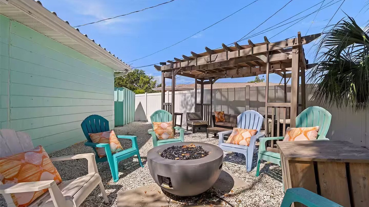 Photo of Patio Balcony in South Pinellas Community Council