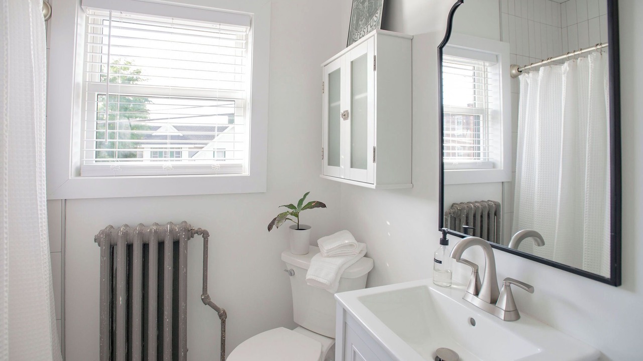 Photo of Bathroom in Beacon