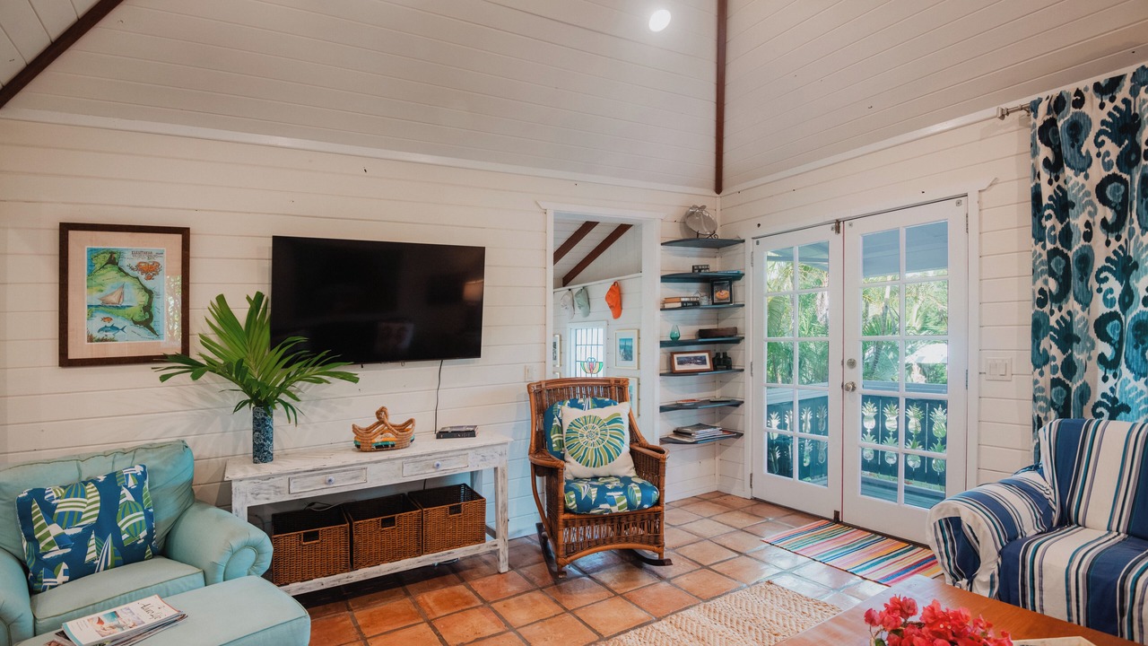 Photo of Livingroom in Lubbers Quarters Cay