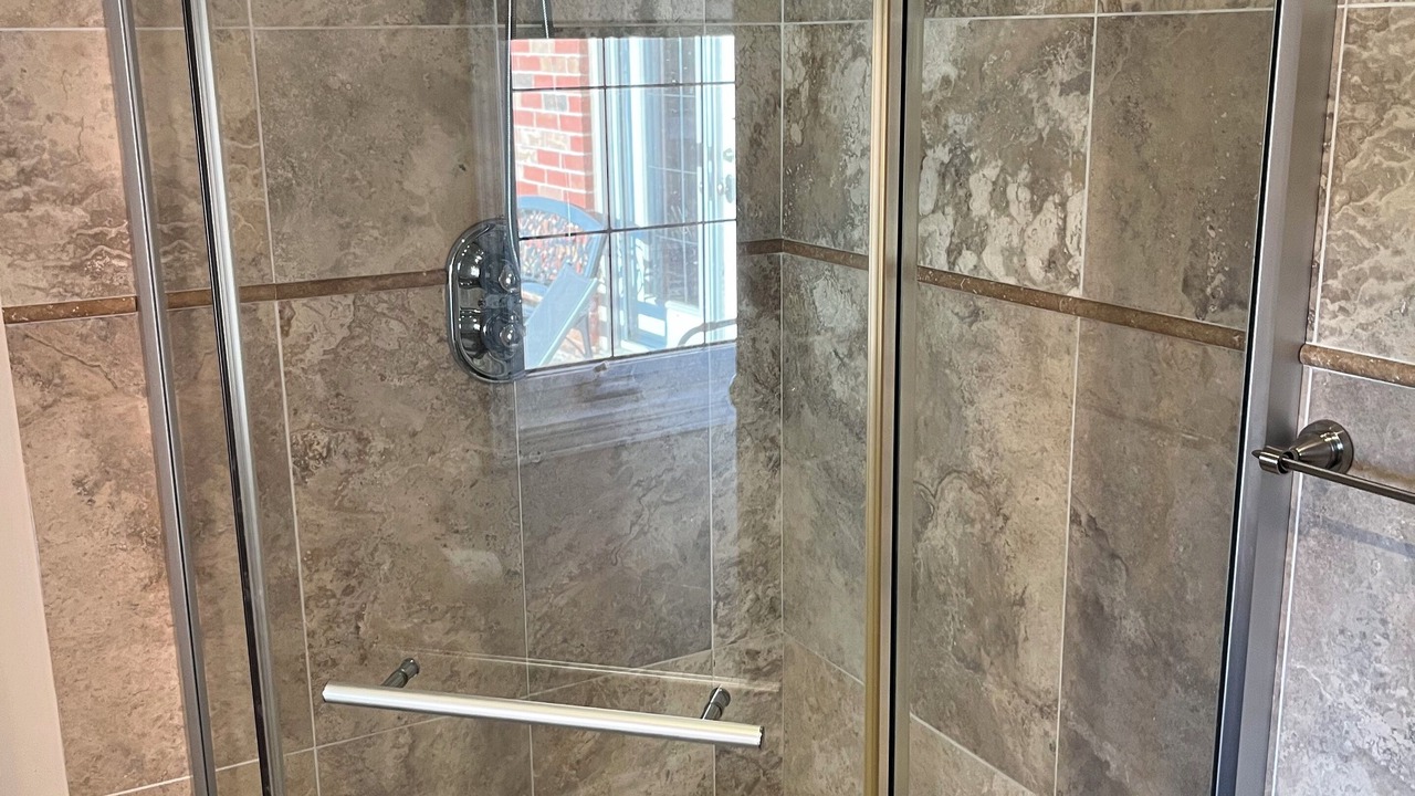 Photo of Bathroom in Amaranth