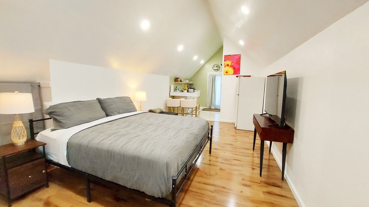 Photo of Bedroom in Springville