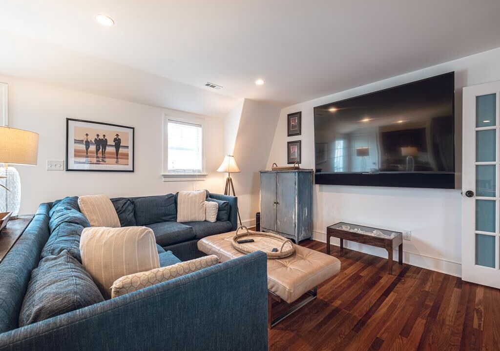 Photo of Bedroom in Admiral Estates