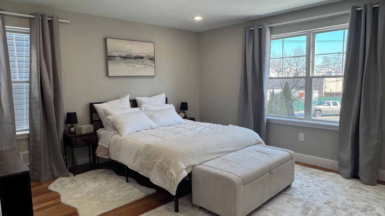 Photo of Bedroom in Elizabeth