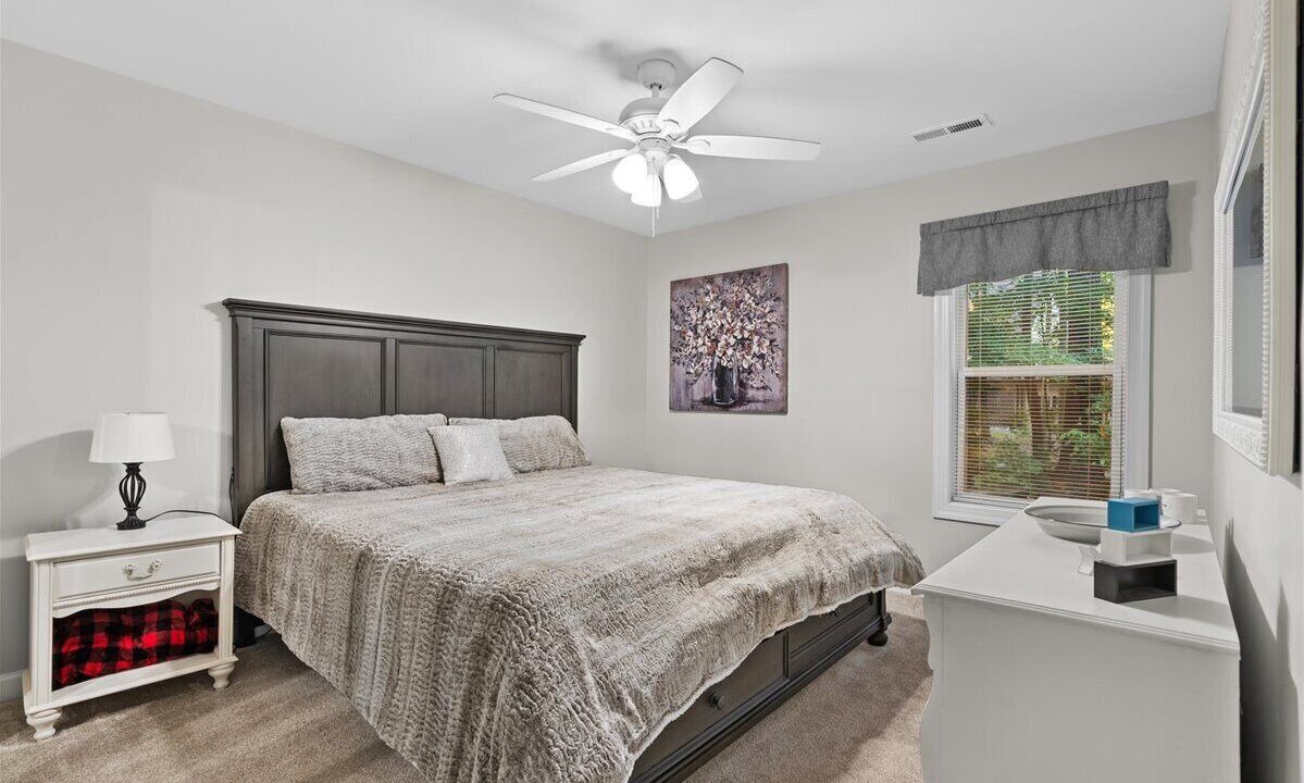 Photo of Bedroom in Wise