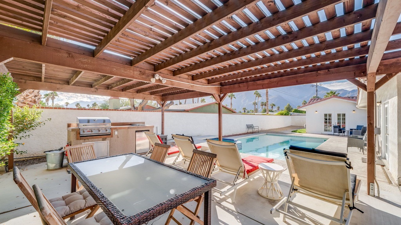Photo of Patio Balcony in Desert Park Estates