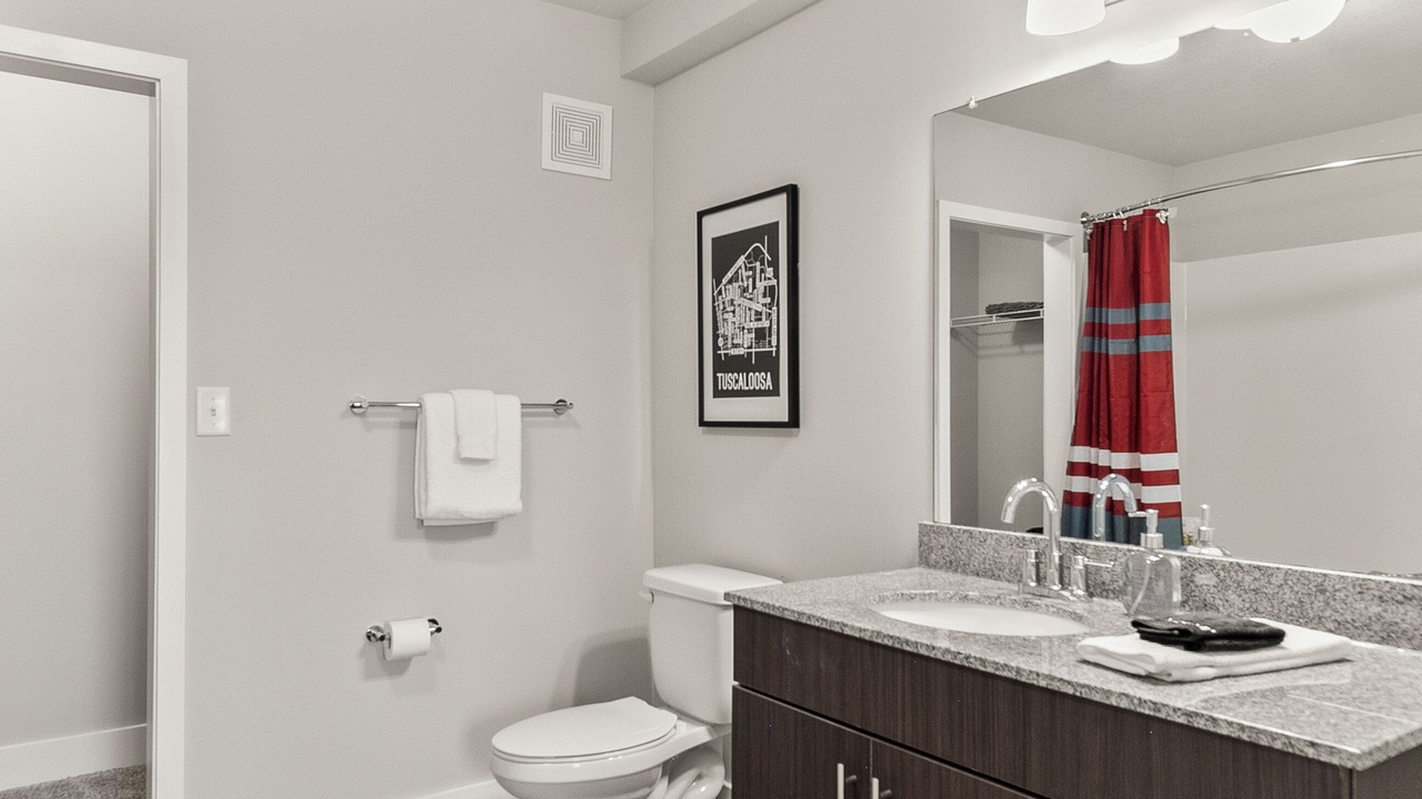 Photo of Bathroom in Tuscaloosa