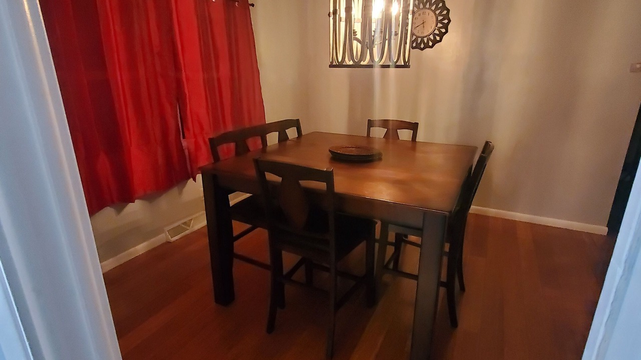 Photo of Bedroom in Richmond Heights