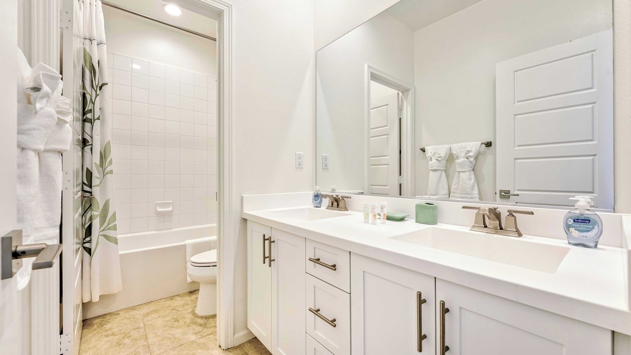 Photo of Bathroom in Lake Forest