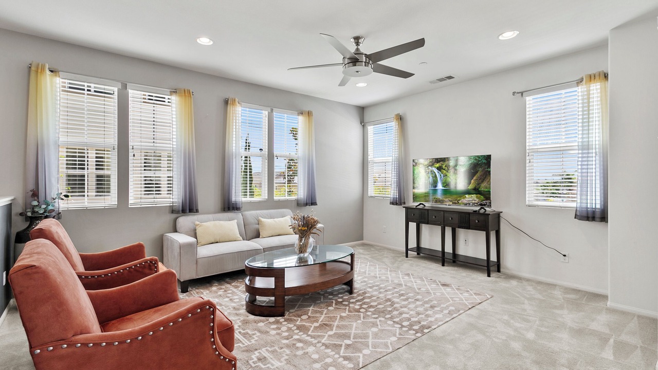 Photo of Livingroom in Mira Loma