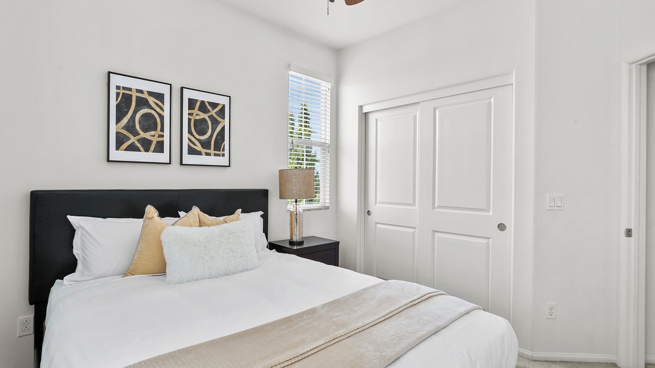 Photo of Bedroom in Mira Loma