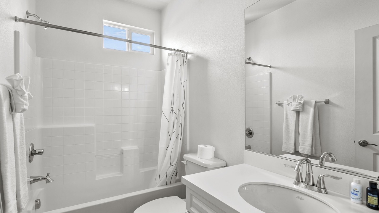 Photo of Bathroom in Mira Loma
