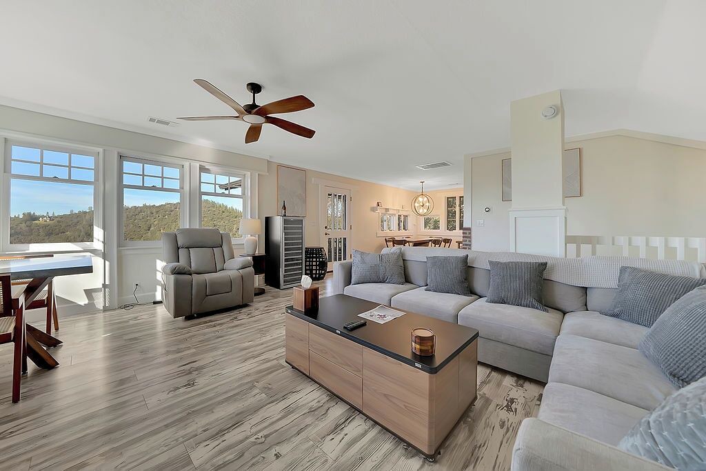 Photo of Livingroom in Sutter Creek