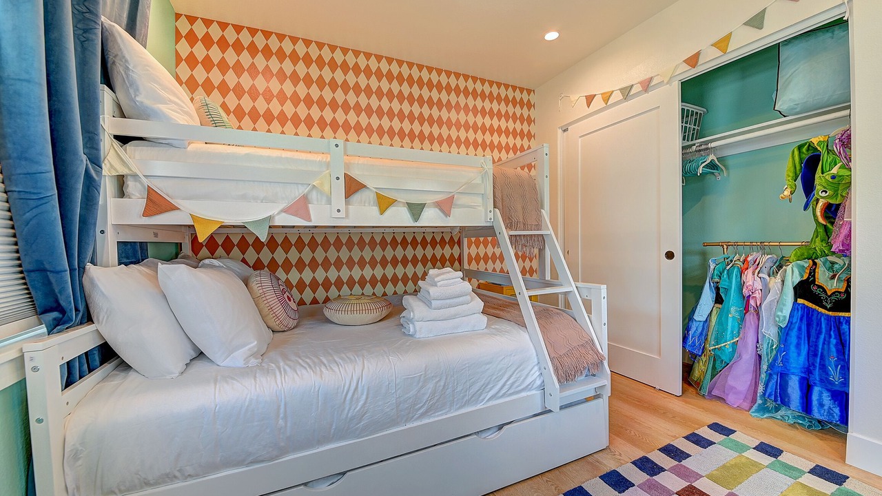 Photo of Bedroom in Henninger Park