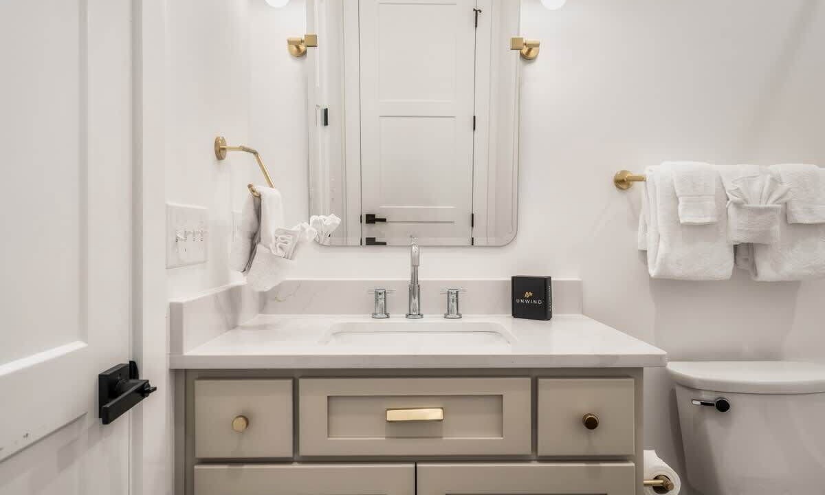 Photo of Bathroom in Orange Beach