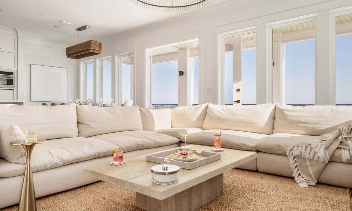 Photo of Livingroom in Orange Beach