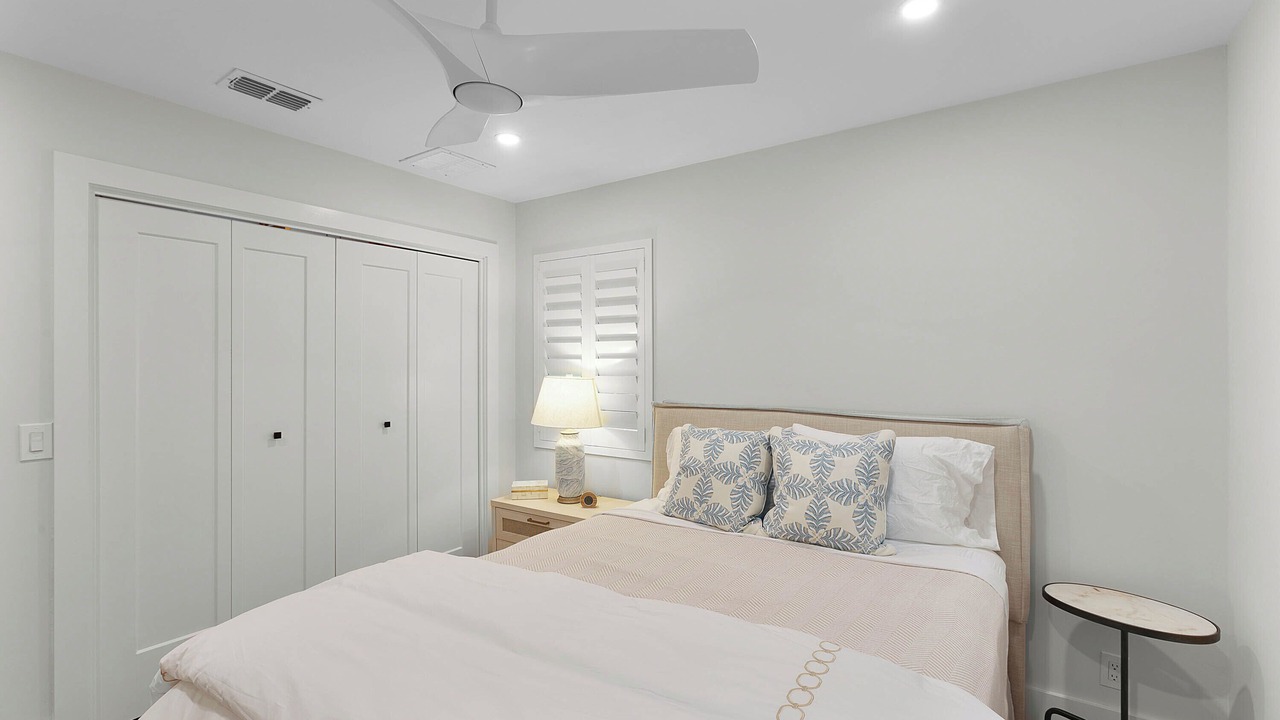Photo of Bedroom in Palm Valley