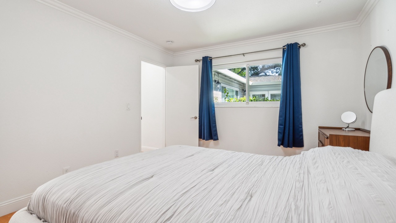 Photo of Bedroom in Mountain View