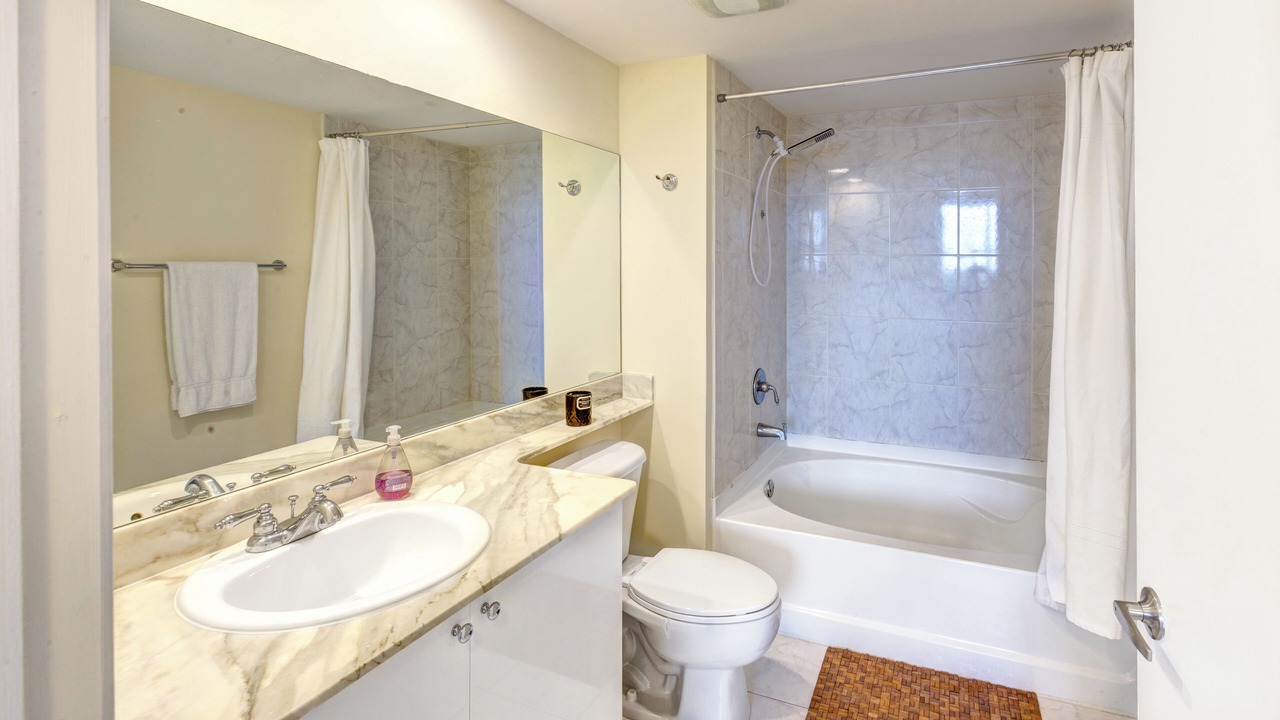 Photo of Bathroom in Aventura