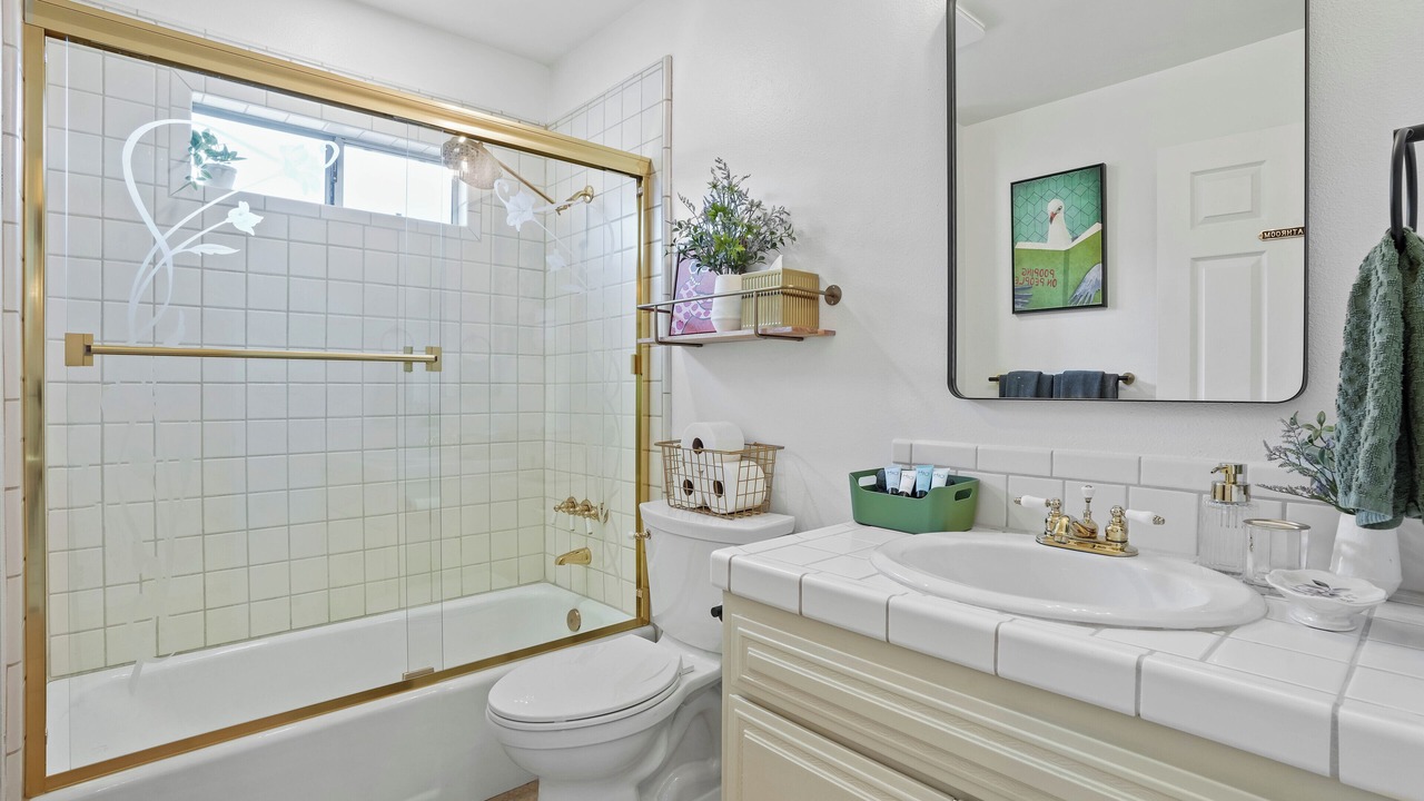 Photo of Bathroom in Southeast Anaheim