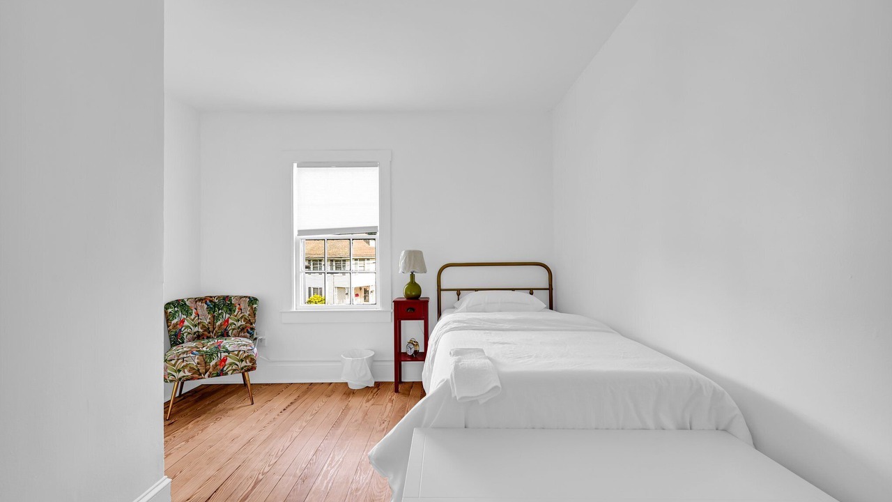 Photo of Bedroom in Newburgh