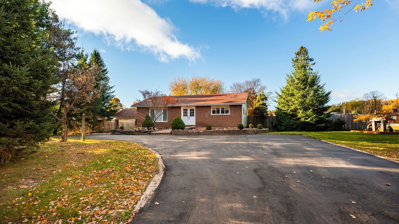 Photo of Outdoor in Erin