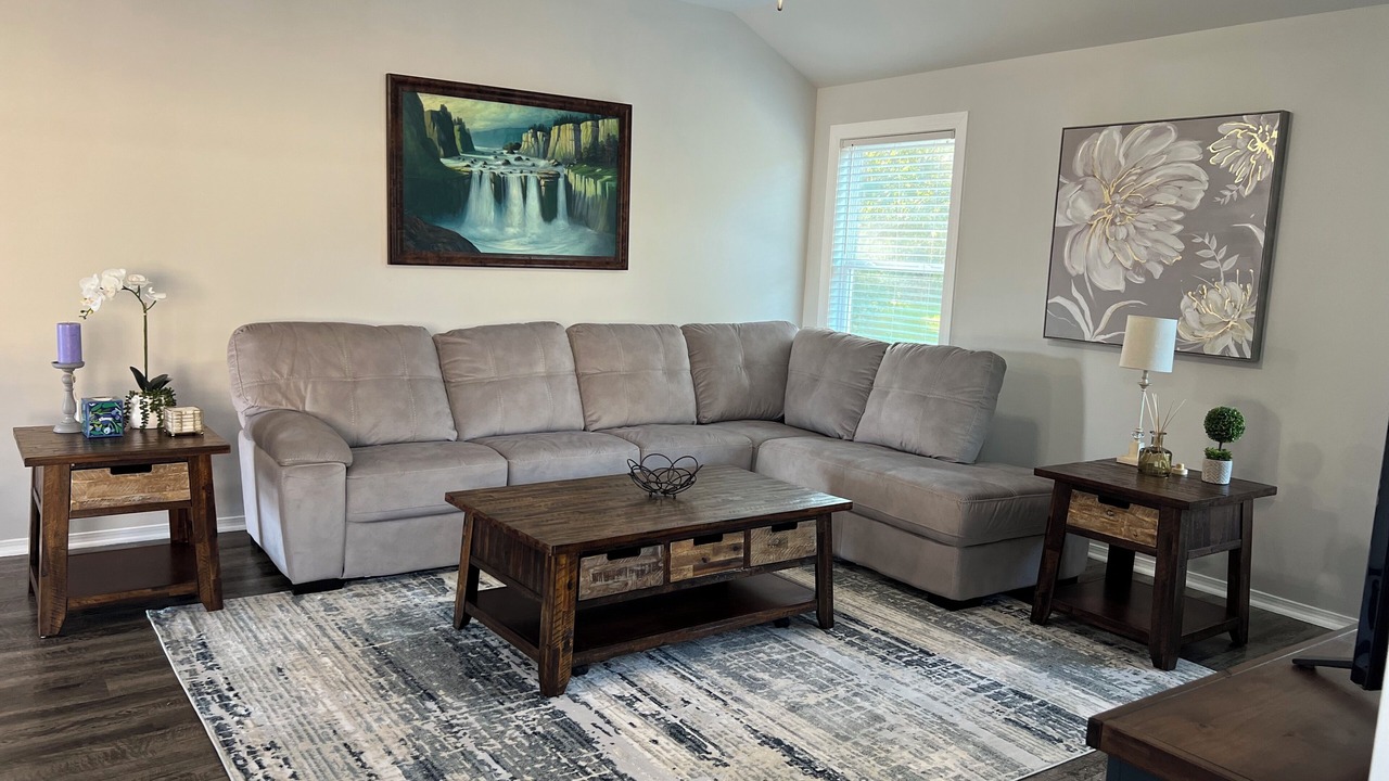 Photo of Livingroom in Montevallo