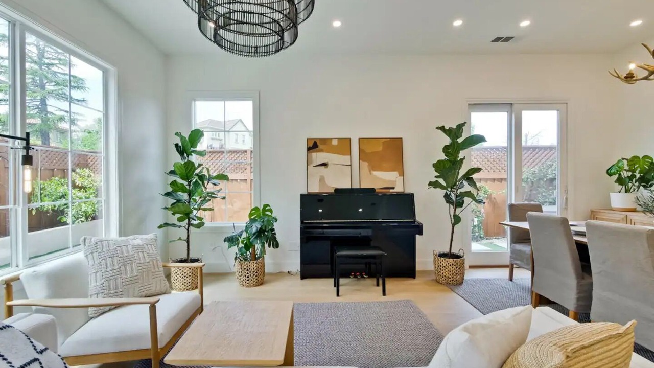 Photo of Livingroom in West San Jose