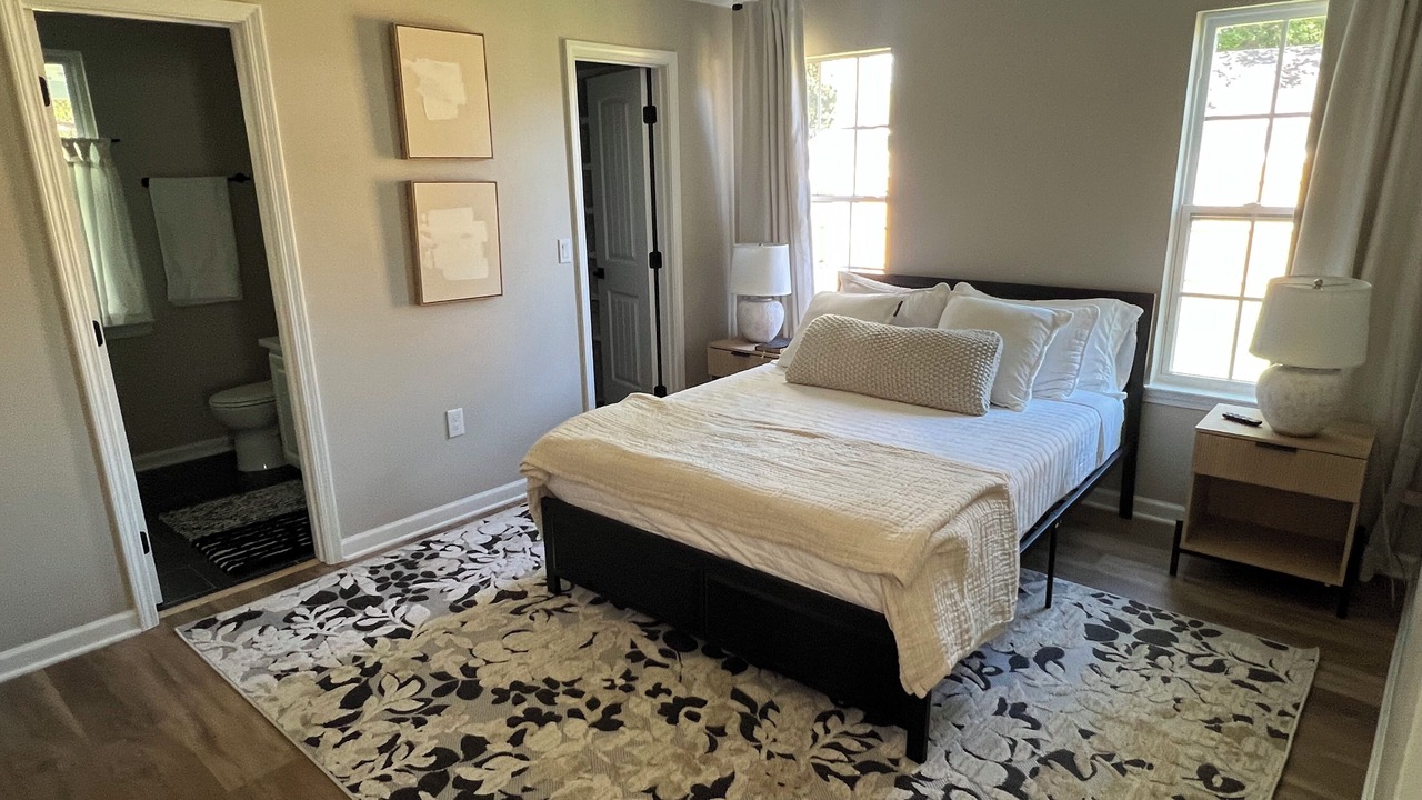 Photo of Bedroom in Montevallo